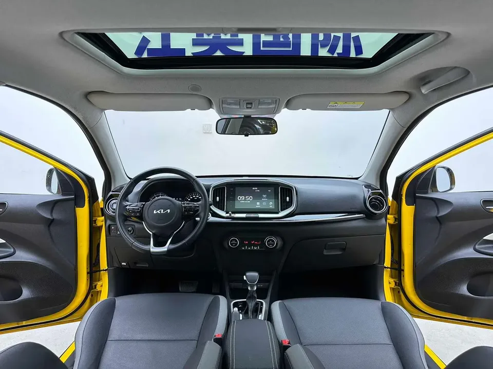 Kia KX1 1.4L CVT fun sunroof model 2022 — миниатюра 5