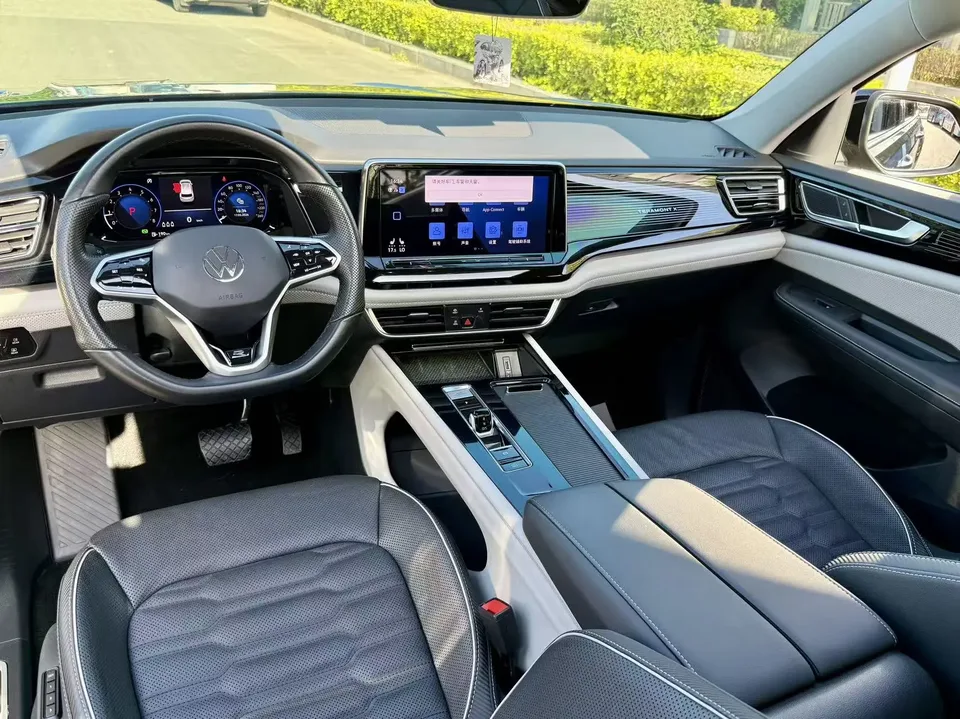 Volkswagen Teramont Touron Touron X 330TSI 2WD Luxury Edition 2022 — миниатюра 5