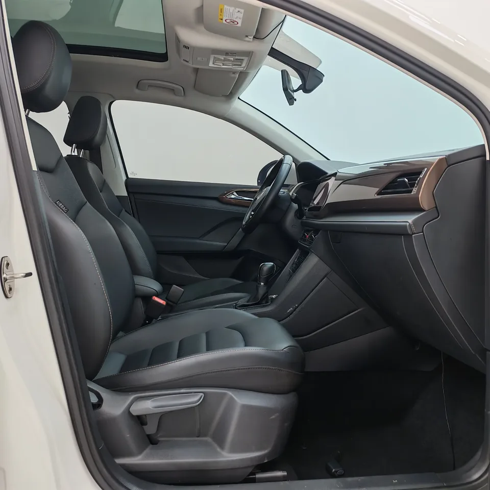 Volkswagen Tharu 280TSI 2WD Luxury Edition 2022 — миниатюра 5