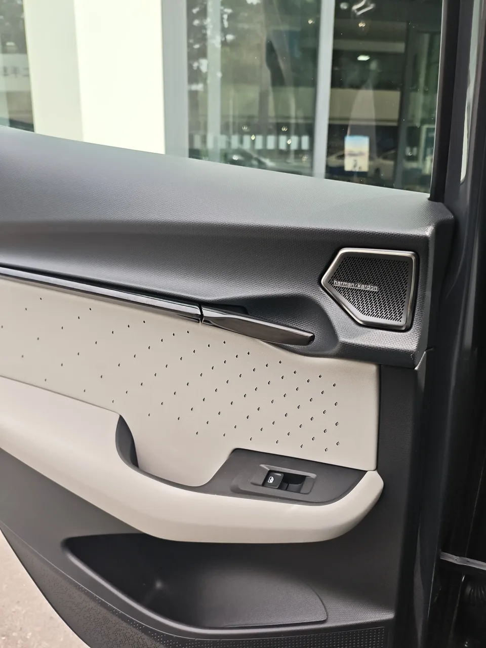 Volkswagen With the crowd06 Ultra 2025 — миниатюра 5