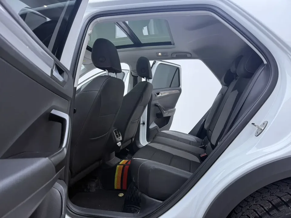 Volkswagen T-Roc 2021 Tangeu 280TSI DSG Two-Wheel Drive Elite Smart Edition 2022 — миниатюра 5