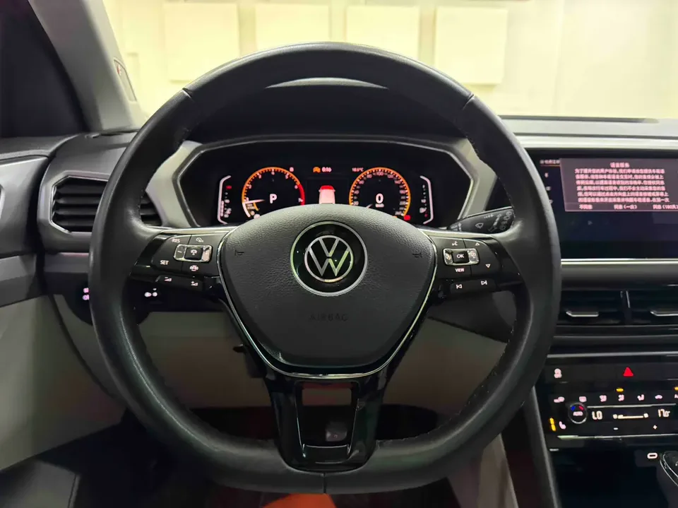 Volkswagen Tu Kai 2022 Tukai 280TSI DSG Comfort Edition 2022 — миниатюра 4