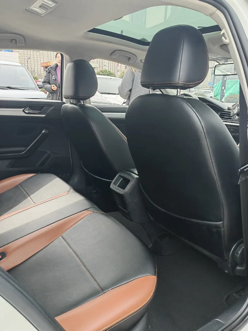 Volkswagen Lamando Lingdu 2021 230TSI DSG Fashion Edition 2022 — миниатюра 5