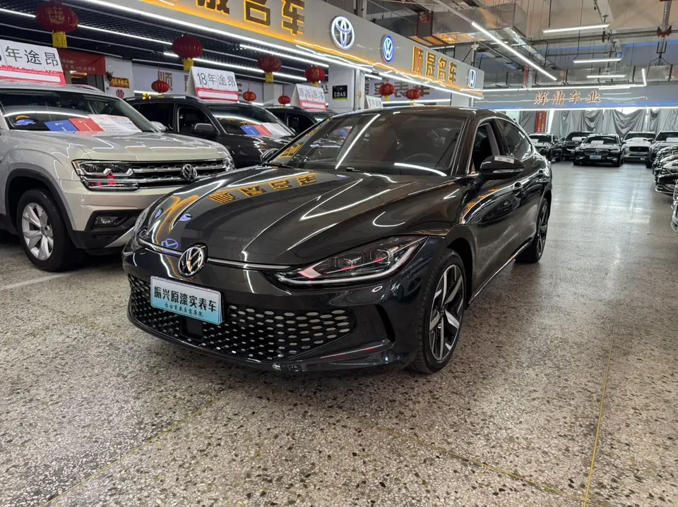 Volkswagen Lamando Lingdu Lingdu L 280TSI DSG Cool Edition 2022 — photo 1, buy with delivery to Moscow