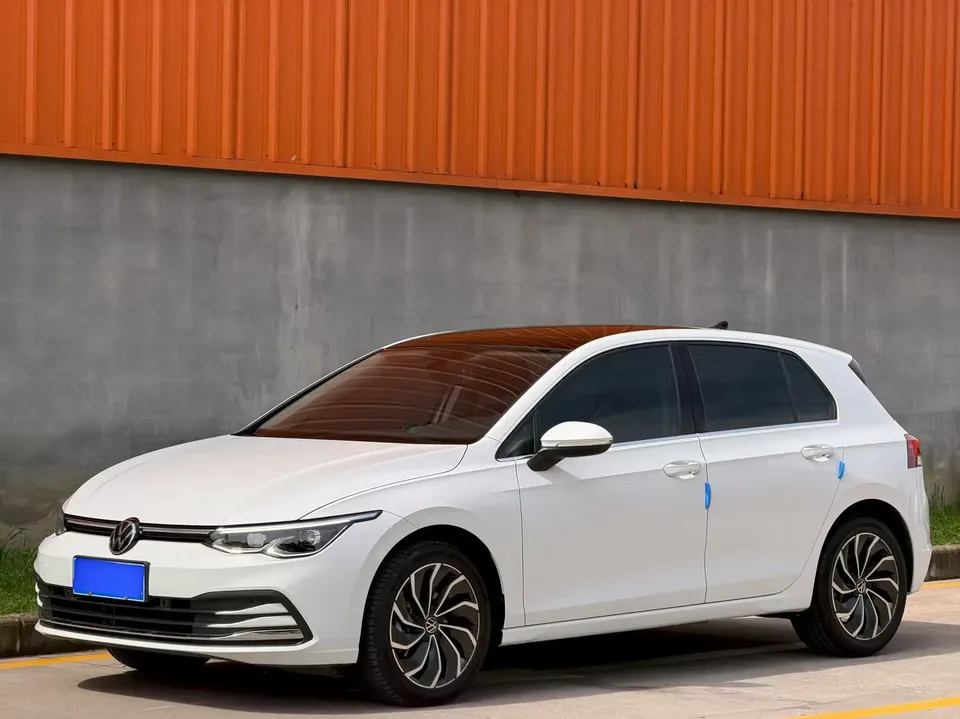 Volkswagen Golf Golf 2023 280TSI DSG Pro 2024 — фото 1, купить с доставкой в Москву