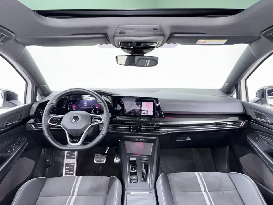 Volkswagen Golf Golf 2021 280TSI DSG R-Line 2022 — миниатюра 4
