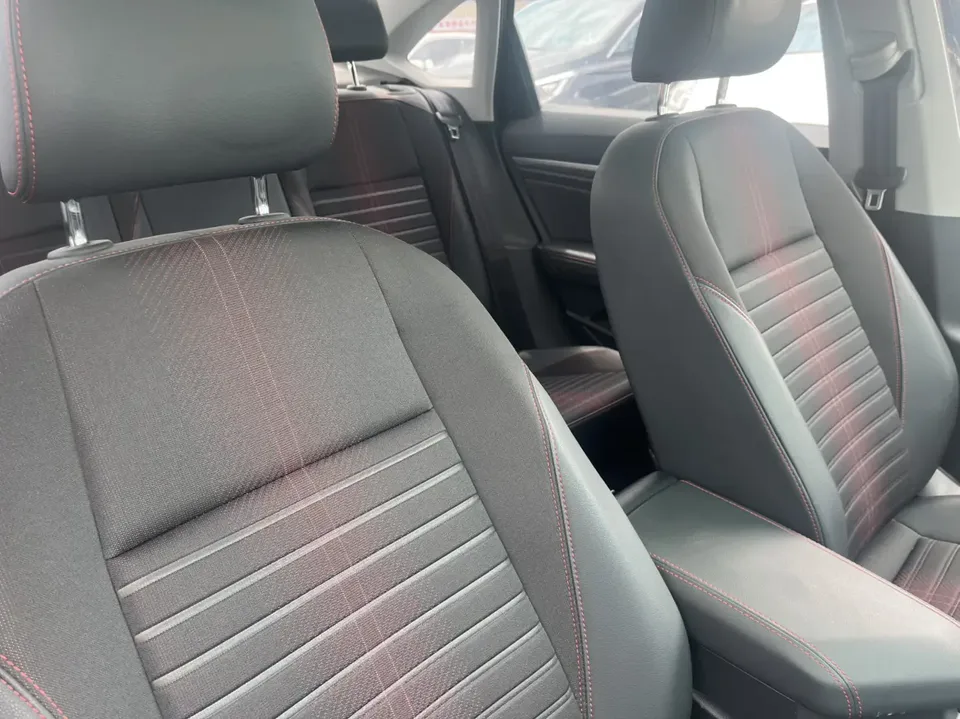 Volkswagen Lavida 300TSI DSG Full Edition 2023 — миниатюра 3