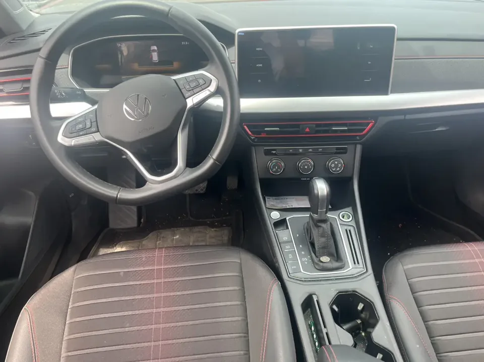 Volkswagen Lavida 300TSI DSG Full Edition 2023 — миниатюра 4