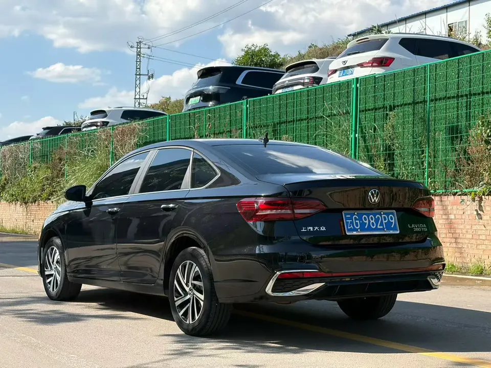 Volkswagen Lavida Lavida 2023 280TSI DSG Starry Sky Forever Edition 2023 — миниатюра 4