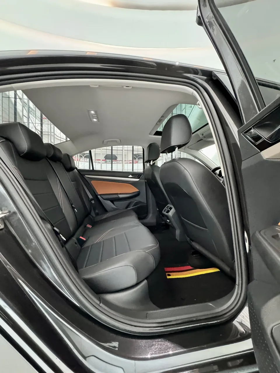 Volkswagen Bora Bora 2023 200TSI DSG Joy Travel PRO Edition 2024 — thumbnail 3
