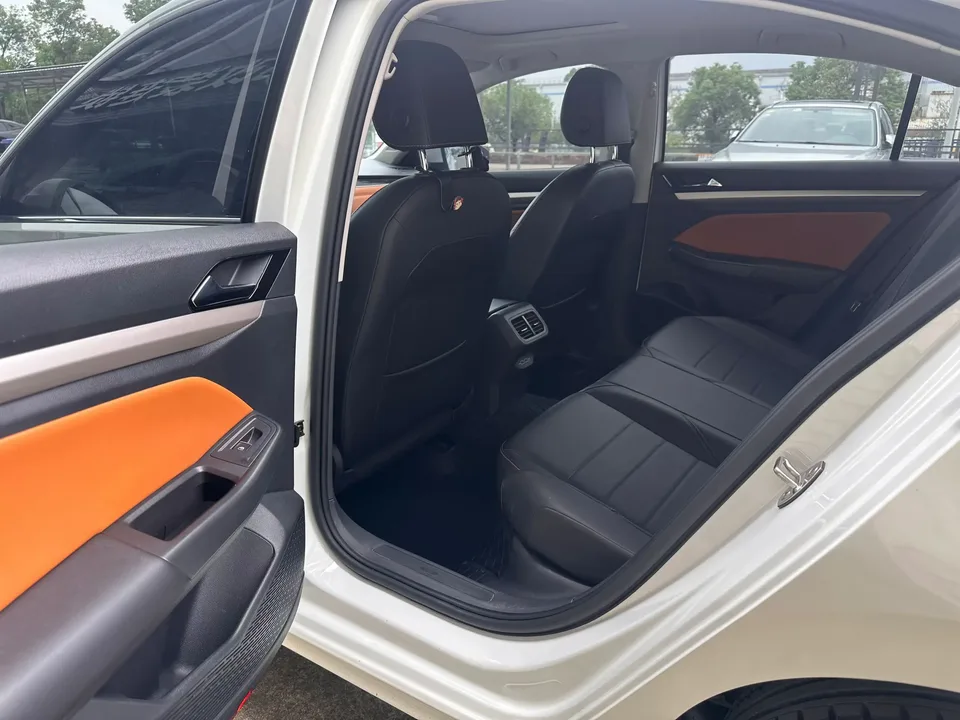 Volkswagen Bora Bora 2023 200TSI DSG Smart Edition 2023 — миниатюра 3