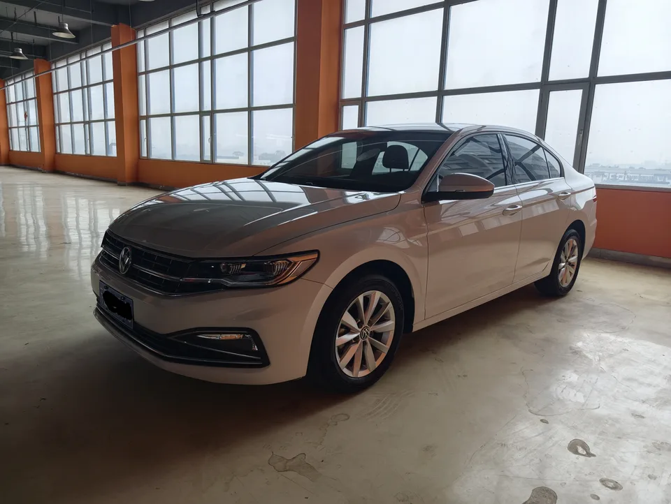 Volkswagen Bora Bora Bora 2021 1.5L Automatic Elite Intelligent Edition 2022 — photo 1, buy with delivery to Moscow