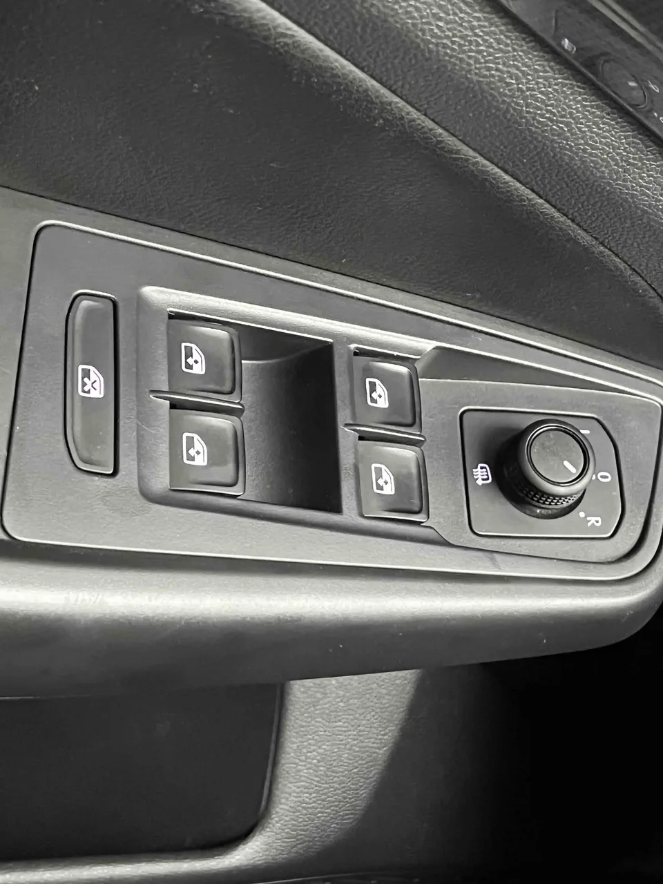 Volkswagen Bora Bora 2023 1.5L Automatic Limited Edition 2023 — thumbnail 3