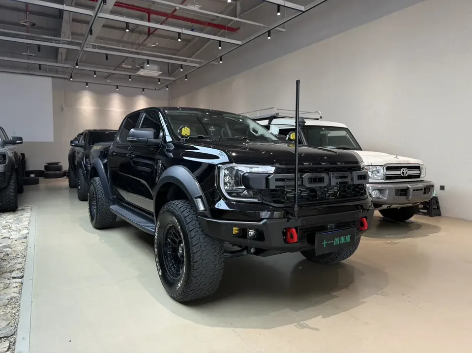 Ford Ranger 2.3T gasoline exploration-four-wheel drive automatic version 2024 — миниатюра 2