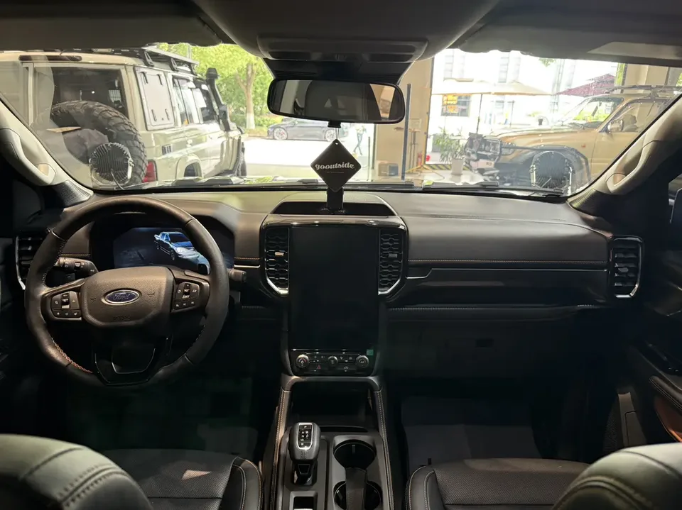 Ford Ranger 2.3T gasoline exploration-four-wheel drive automatic version 2024 — миниатюра 5