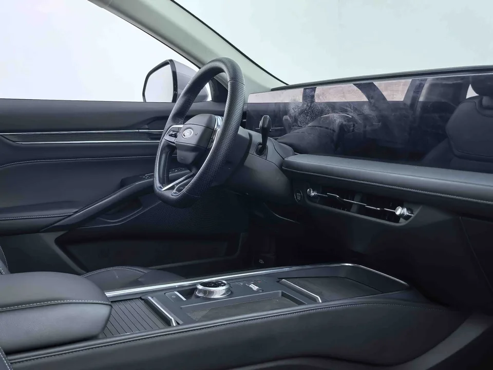 Ford Mondeo Mondeo 2025 EcoBoost 245 Luxury 2025 — миниатюра 4