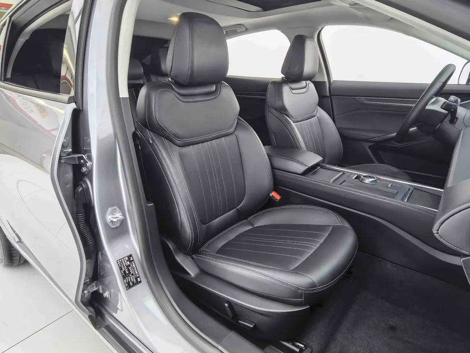 Ford Mondeo Mondeo 2025 EcoBoost 245 Luxury 2025 — миниатюра 5