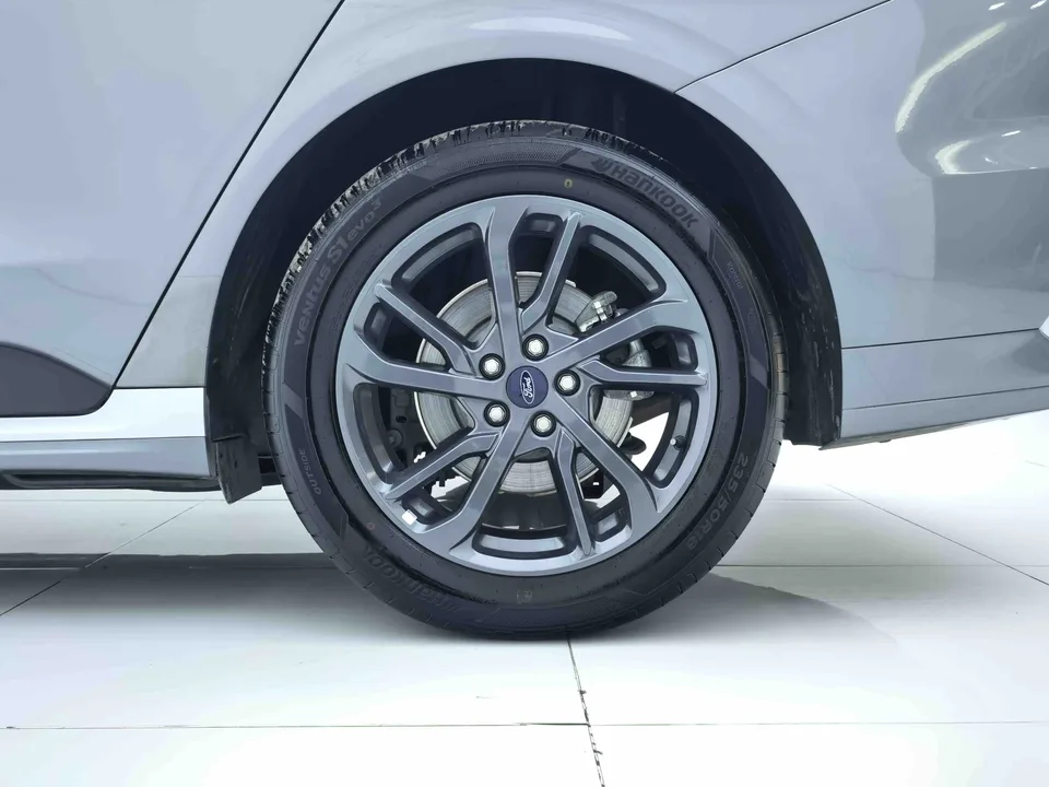 Ford Mondeo 2025