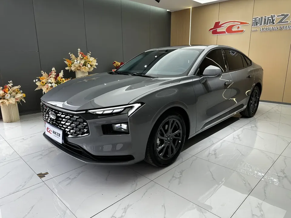 Ford Mondeo 2025