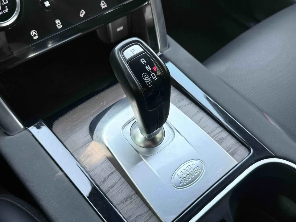 Land Rover Discover Sports Discovery Sport 2022 249PS R-Dynamic SE Performance Technology Edition 5 Seaters 2022 — миниатюра 5