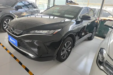 Toyota HARRIER 2022 buy in Moscow