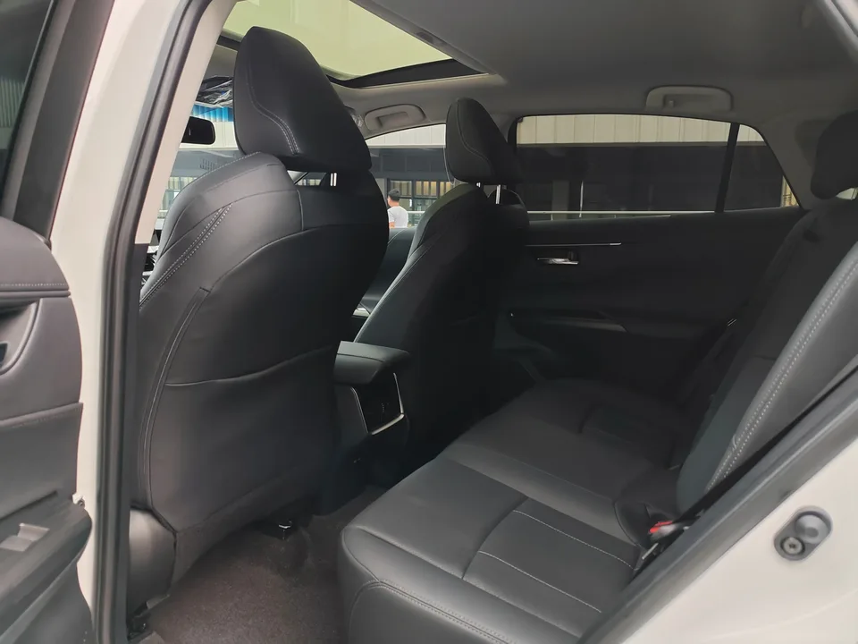 Toyota HARRIER 2.0L CVT 2WD Luxury Edition 2024 — миниатюра 5