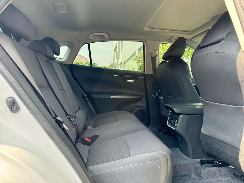 Toyota HARRIER 2.0L CVT 2WD Progressive Edition 2025 — миниатюра 3