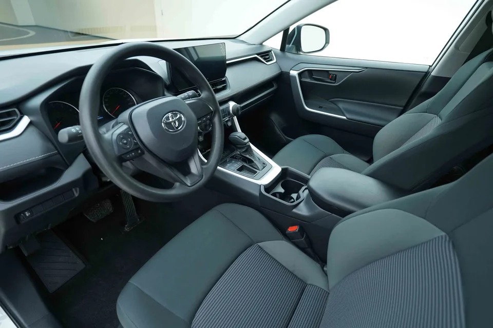 Toyota Willanda 2.0L two-wheel drive leading version 2023 — миниатюра 5