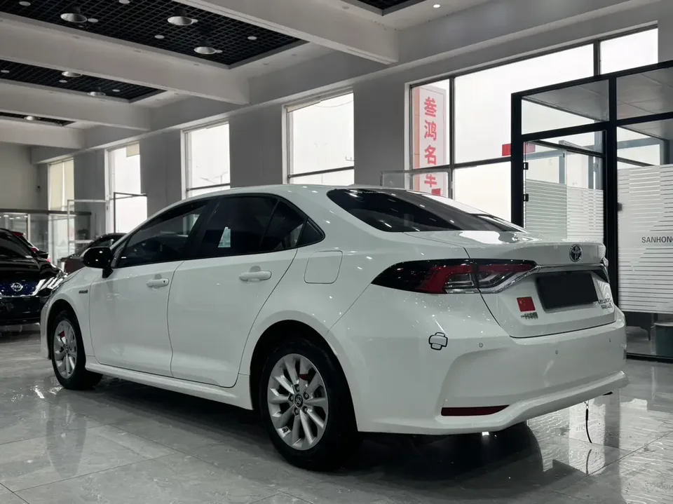 Toyota Corolla Corolla Intelligent Electric Hybrid Dual Engine 1.8L E-CVT Elite Edition 2023 — thumbnail 4