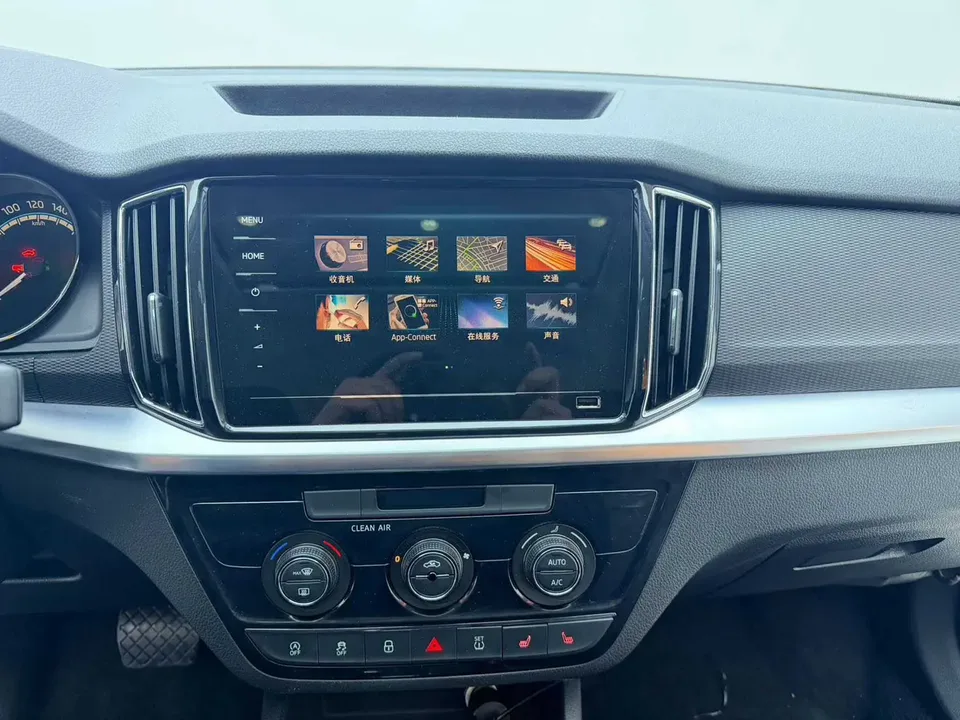 Skoda Comek Comek 1.5L automatic comfort version 2022 — thumbnail 3