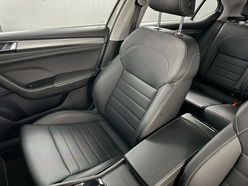 Skoda Speedy TSI280 DSG Exclusive Edition 2022 — миниатюра 5