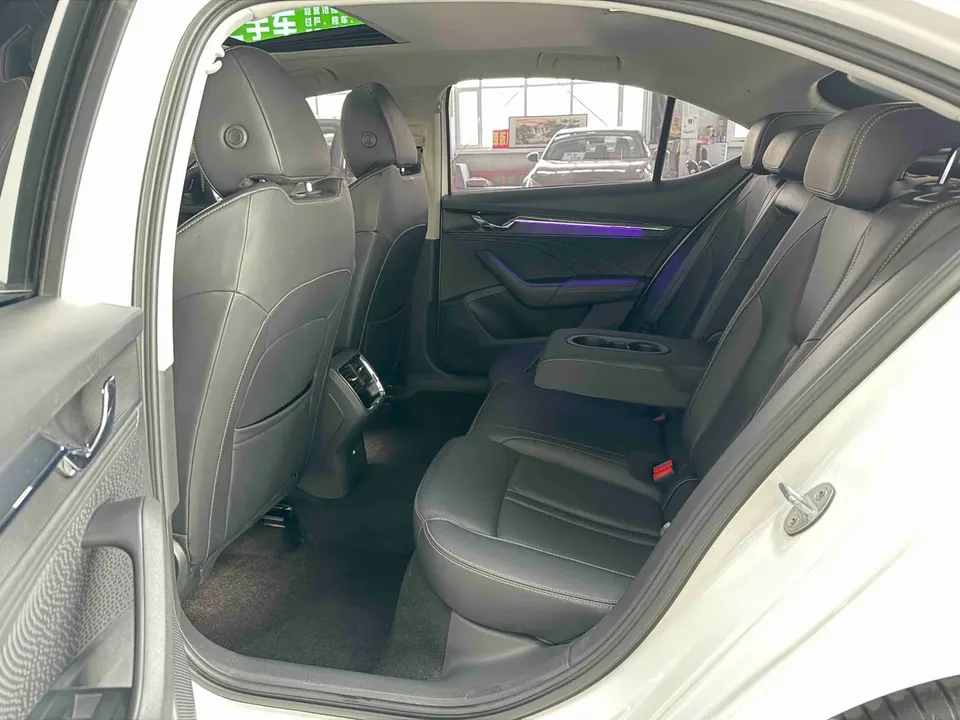 Skoda Octavia PRO TSI280 DSG Premium Edition 2022 — миниатюра 5