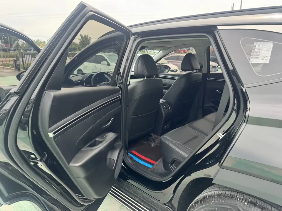 Hyundai tucson l Tucson 2023 Tucson L 1.5T DLX 2WD Luxury Edition 2023 — миниатюра 3
