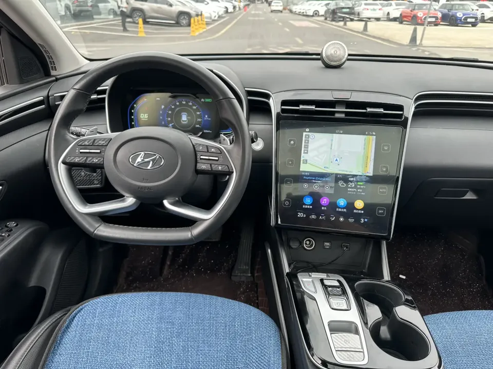 Hyundai tucson l Tucson 2023 Tucson L 1.5T DLX 2WD Luxury Edition 2023 — миниатюра 5
