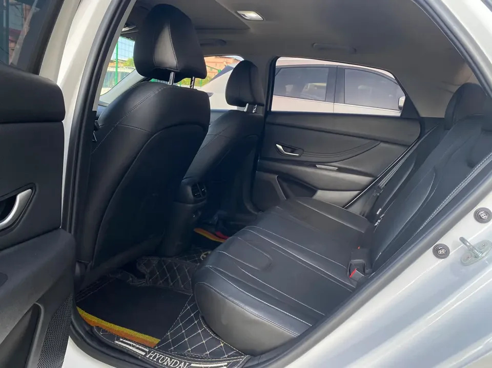 Hyundai Elantra Elantra 1.5L CVT GLX Elite Edition 2022 — миниатюра 3