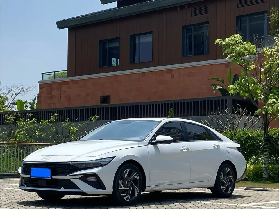 Hyundai Elantra Elantra 1.5L CVT GLX Elite Edition 2024 — фото 1, купить с доставкой в Москву