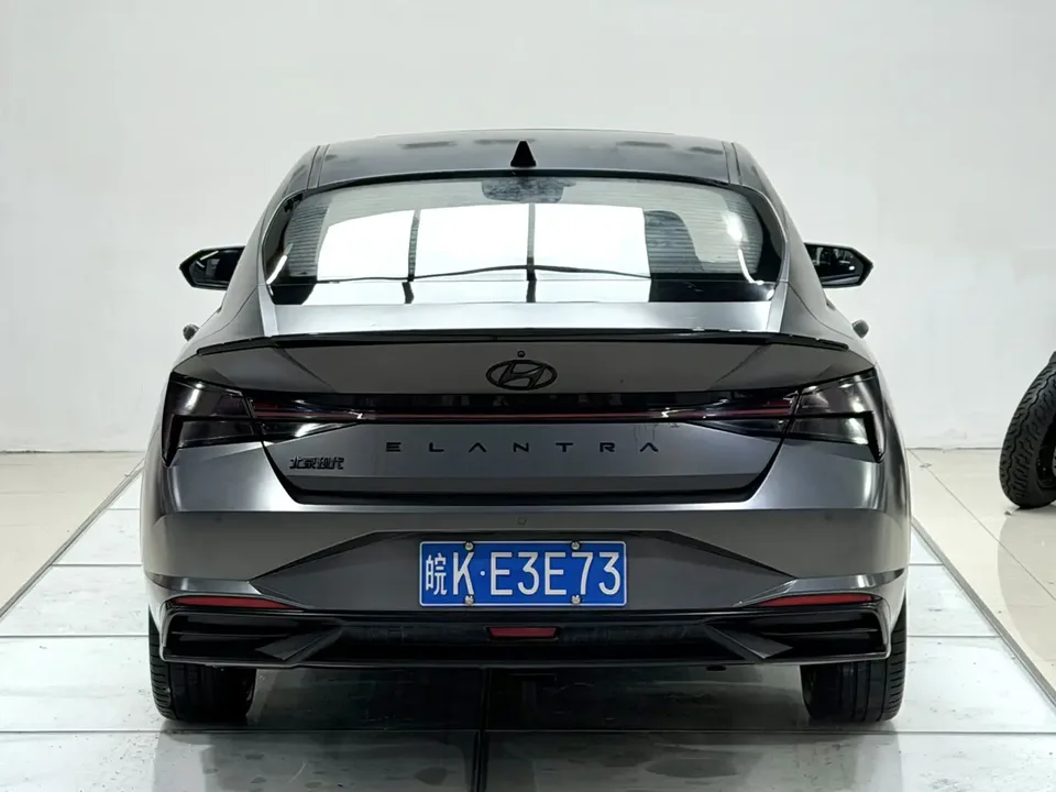 Hyundai Elantra 1.5L CVT 20th SE 20th Anniversary Edition 2023 — миниатюра 2