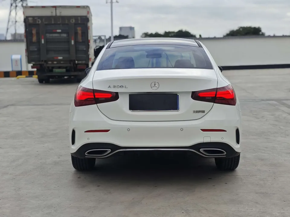 Mercedes-Benz Mercedes Benz A Class Mercedes-Benz A-Class 2024 facelift A 200 L fashion version 2024 — миниатюра 2