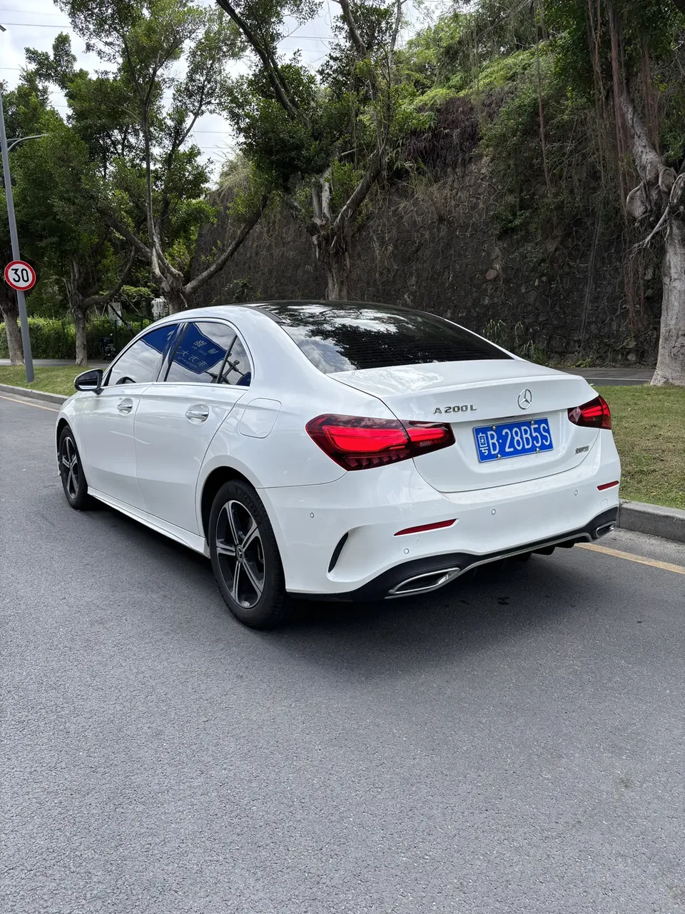 Mercedes-Benz Mercedes Benz A Class Mercedes-Benz A-Class 2024 facelift A 200 L fashion version 2024 — миниатюра 2