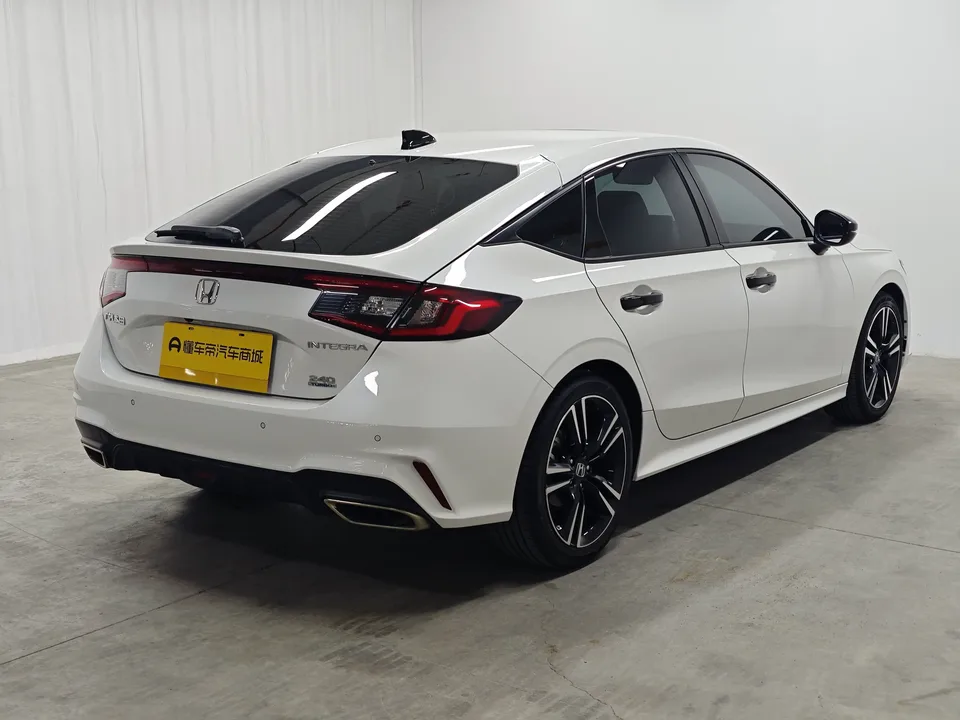 Honda Integra HATCHBACK 240TURBO CVT Magic NightDeluxe Edition 2023 — миниатюра 2