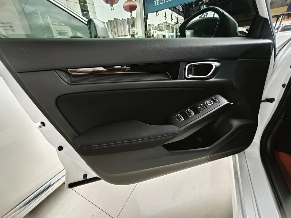 Honda Integra HATCHBACK 240TURBO CVT trendsetting version 2023 — миниатюра 4