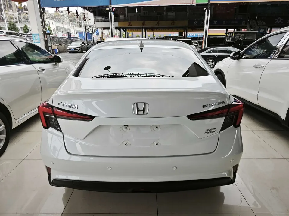 Honda Integra HATCHBACK 240TURBO CVT trendsetting version 2023 — миниатюра 5