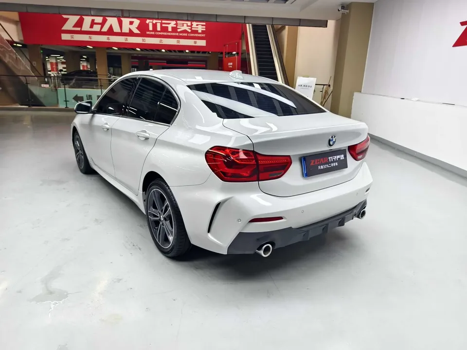 BMW 1 Series BMW 1 Series 2023 120i M Sport 2023 — миниатюра 2