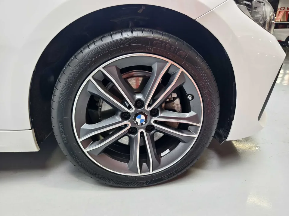 BMW 1 Series BMW 1 Series 2023 120i M Sport 2023 — миниатюра 5