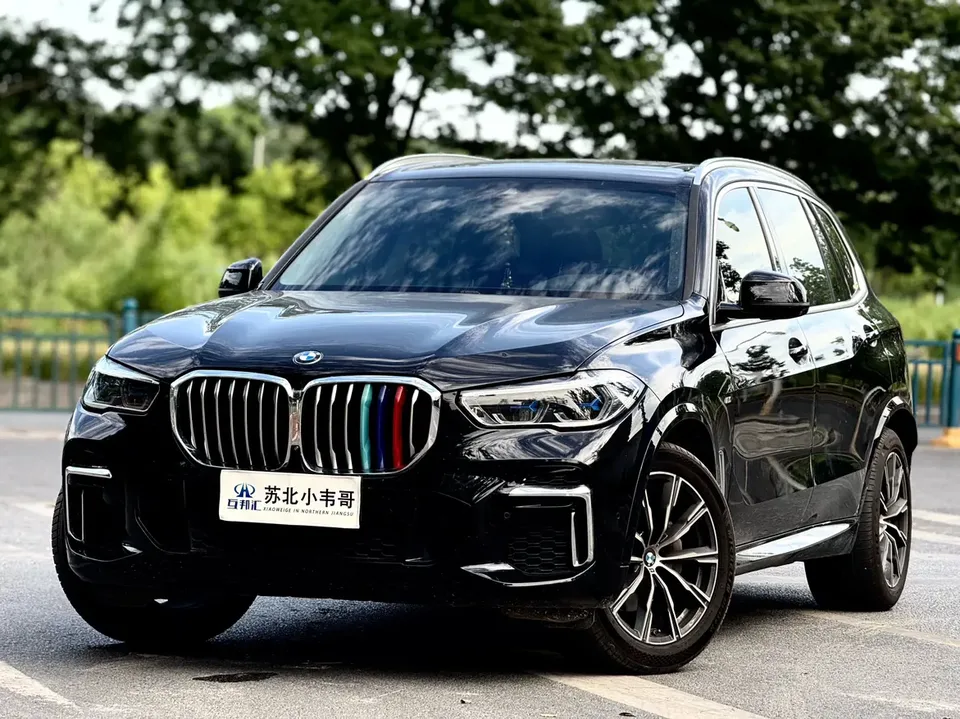 BMW X5 BMW X5 Facelifted xDrive 30Li Premium M Sport Package 2022 — photo 1, buy with delivery to Moscow