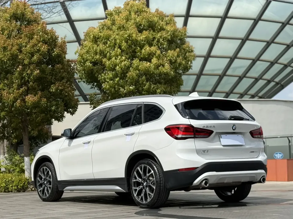 BMW X1 facelift xDrive25Li exclusive model 2022 — миниатюра 2