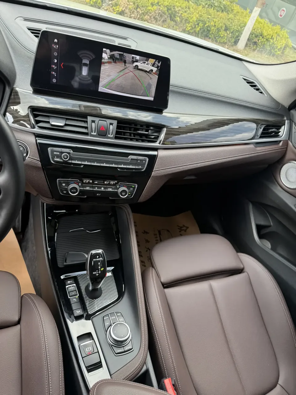 BMW X1 facelift xDrive25Li exclusive model 2022 — миниатюра 5