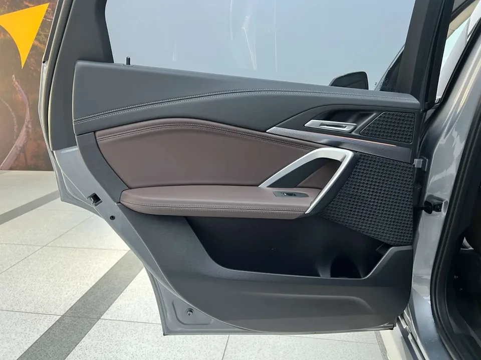 BMW X1 sDrive25Li M Sport Package 2024 — миниатюра 2