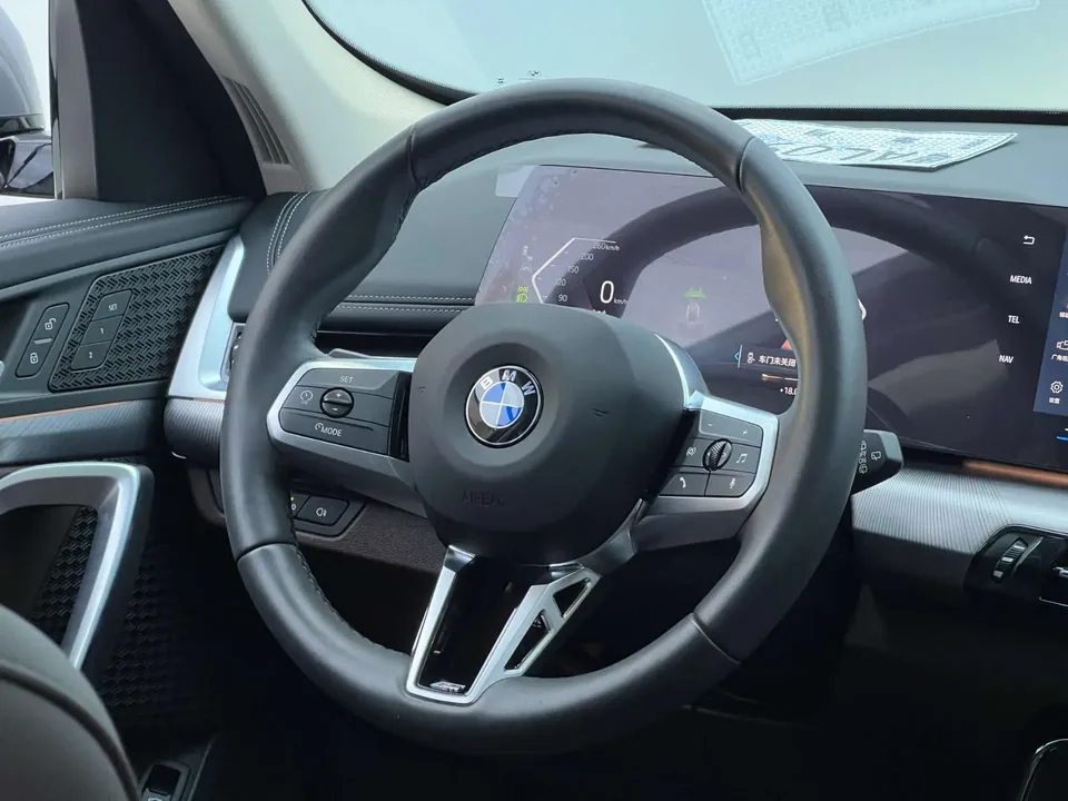 BMW X1 sDrive25Li M Sport Package 2024 — миниатюра 5