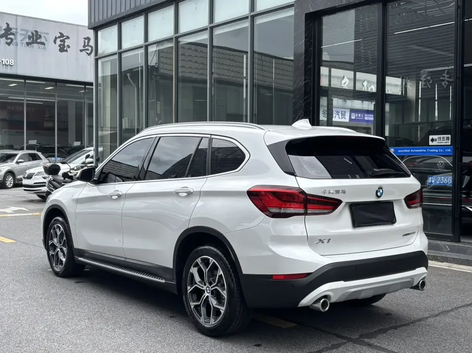 BMW X1 BMW X1 2022 sDrive20Li Exclusive Model 2022 — миниатюра 4
